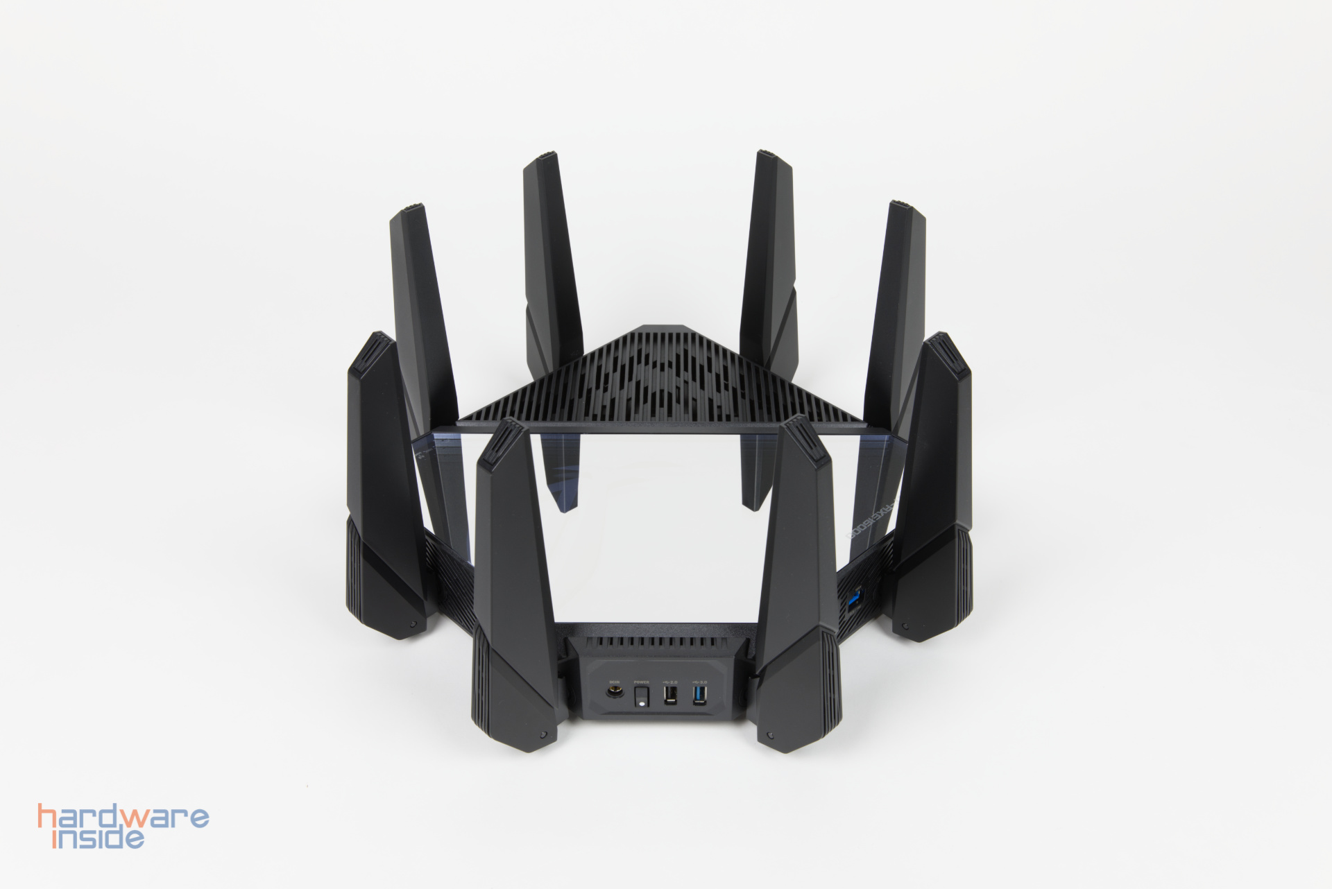 asus-rog-rapture-gt-axe16000-review-7.jpg