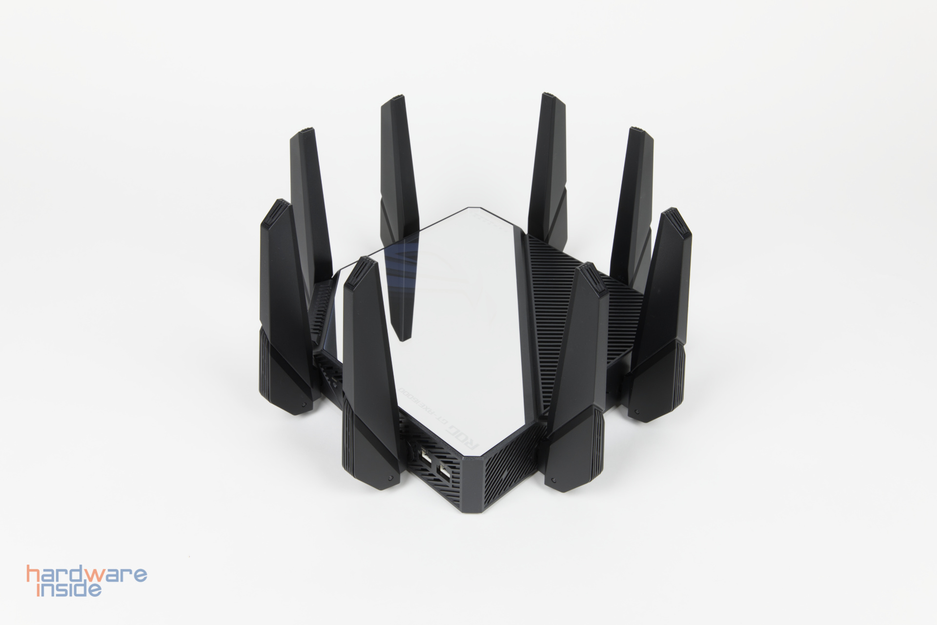 asus-rog-rapture-gt-axe16000-review-9.jpg
