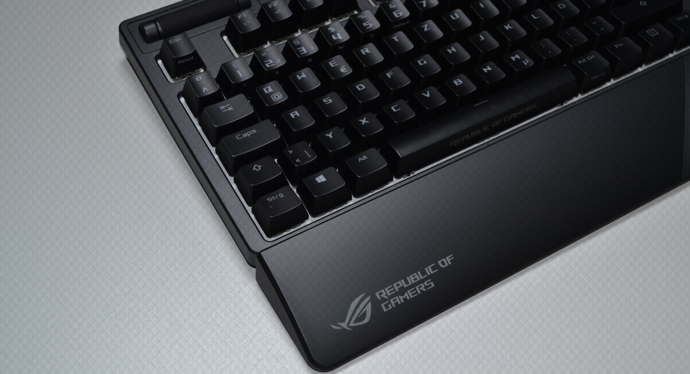 ASUS ROG Strix Flare