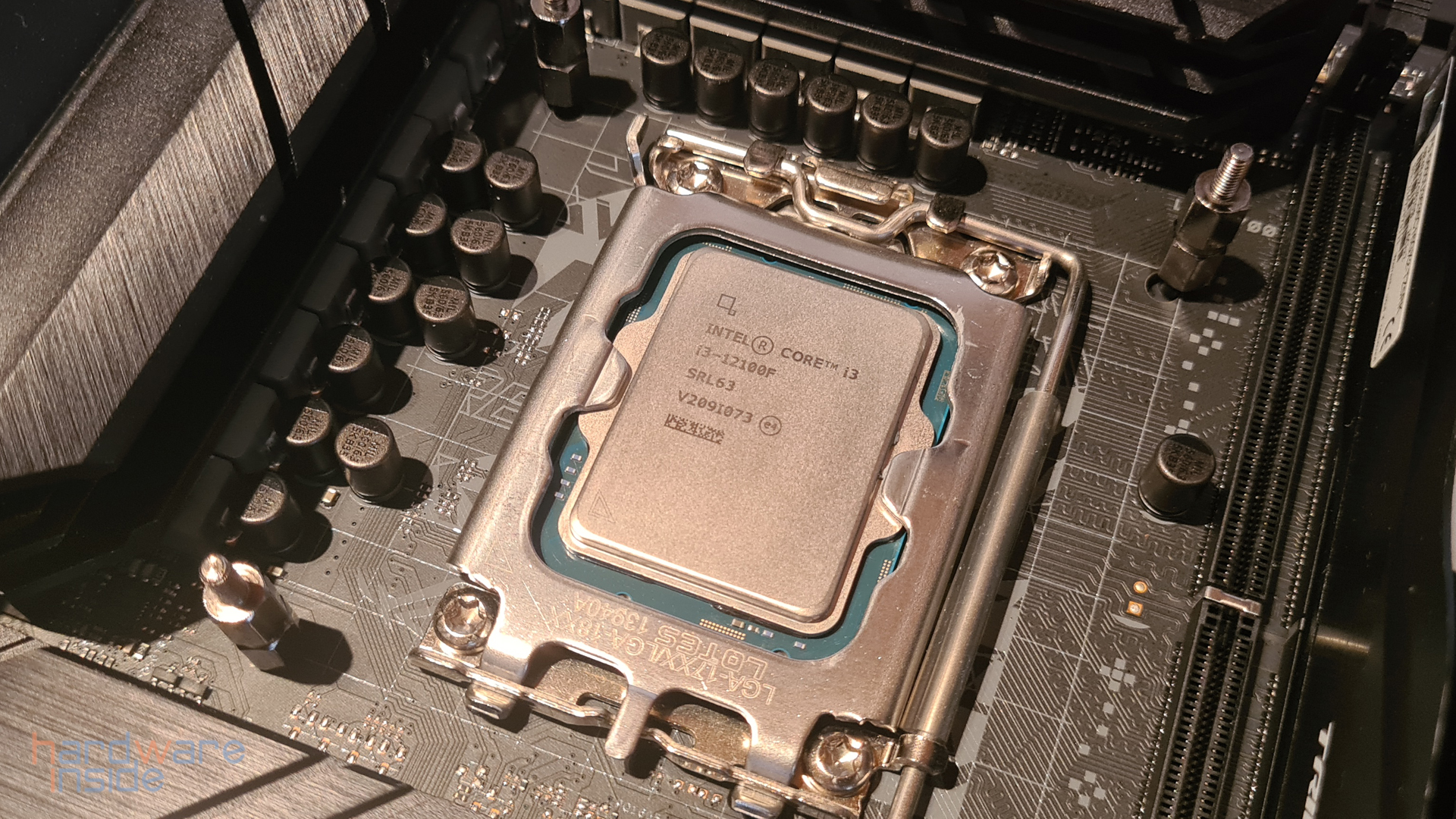 asus rog strix lc II argb white edition_20.jpg