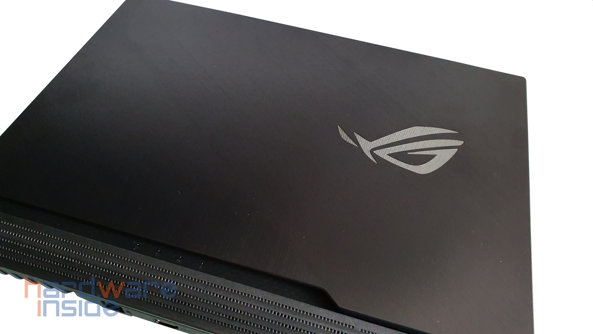 ASUS ROG STRIX SCAR III G531GW-AZ150T - 6.jpg
