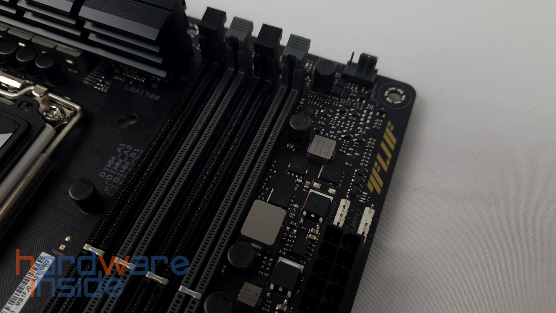 asus-tuf-gaming-z790-pro-wifi-14.jpg