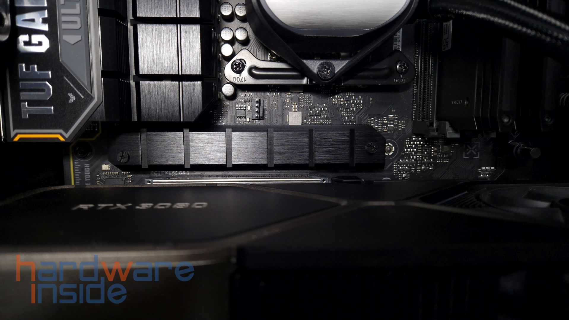 asus-tuf-gaming-z790-pro-wifi-m.2-ssd-kuehlkorper-verbaut.jpg