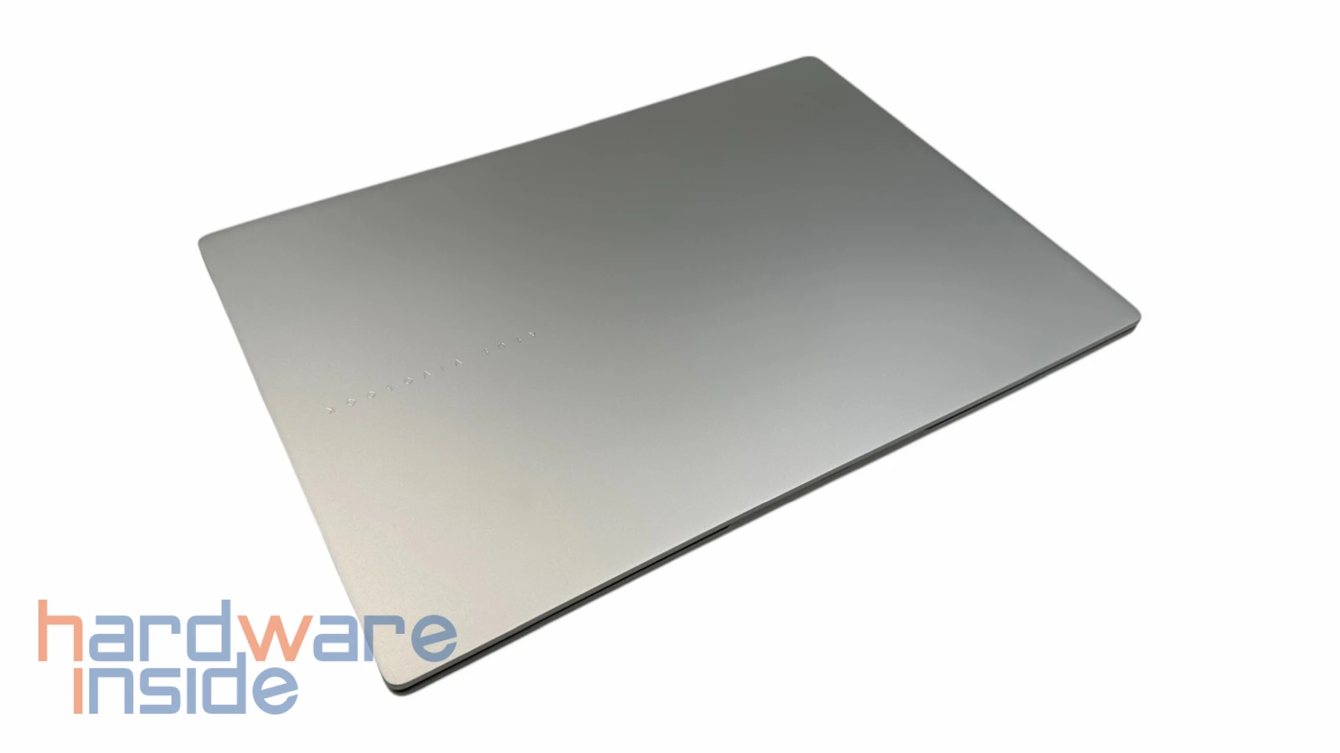 ASUS Vivobook 16 - 023.webp
