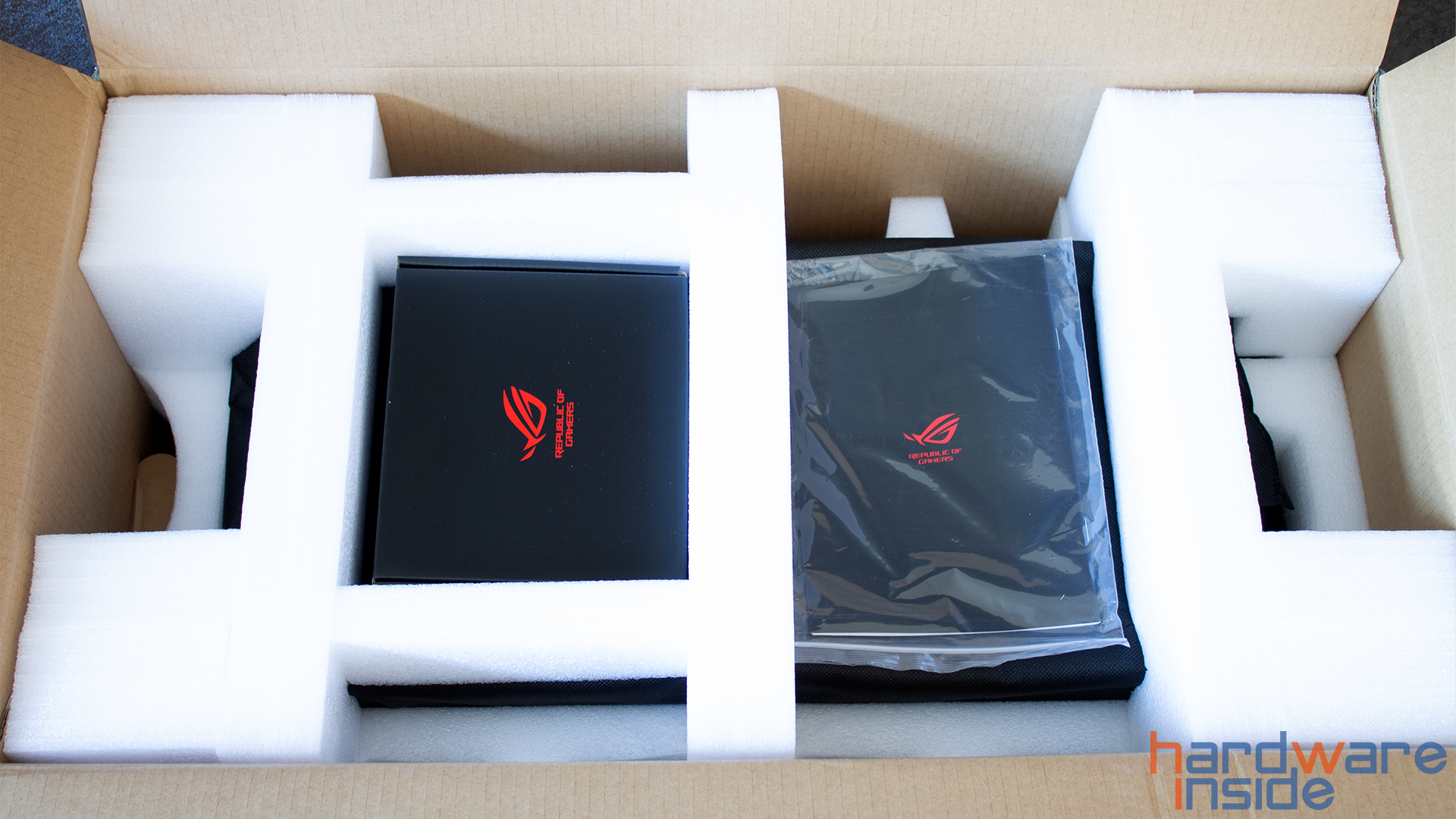 Asus_Strix_Helios_Verpackung03.jpg