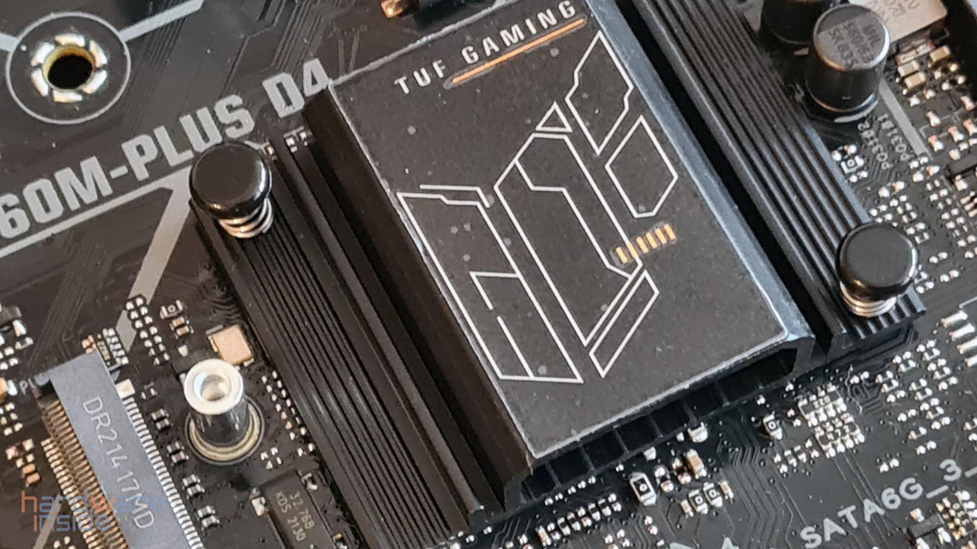 asus_tuf gaming b660m-plus 4d_18.jpg