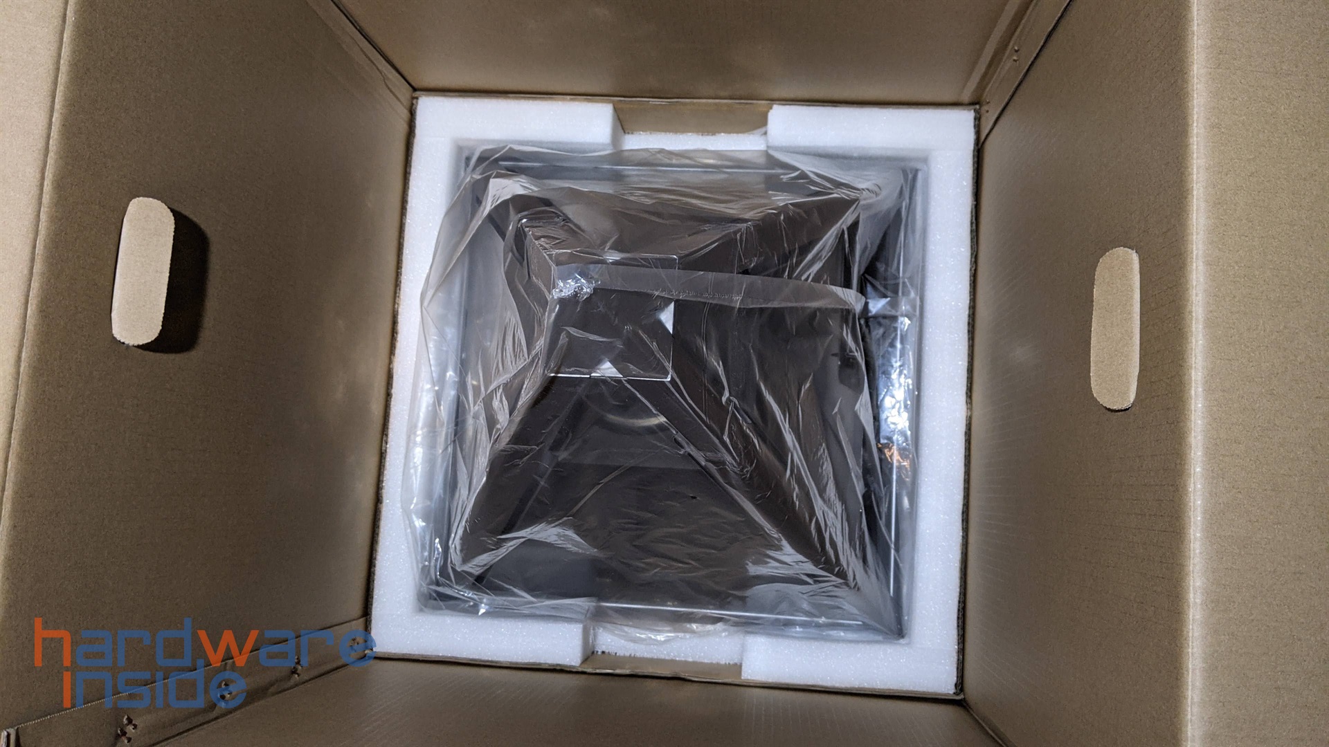 azza_pyramid_l_inhalt (2).jpg
