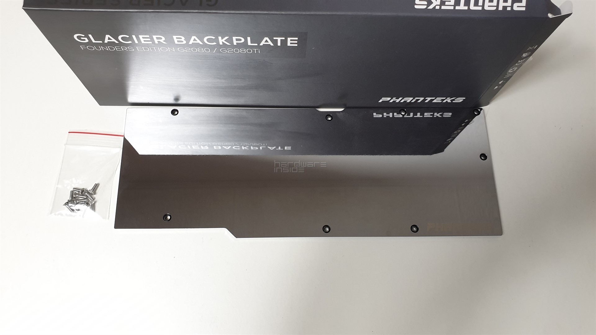 Backplate + Schrauben Phanteks Glacier G2080