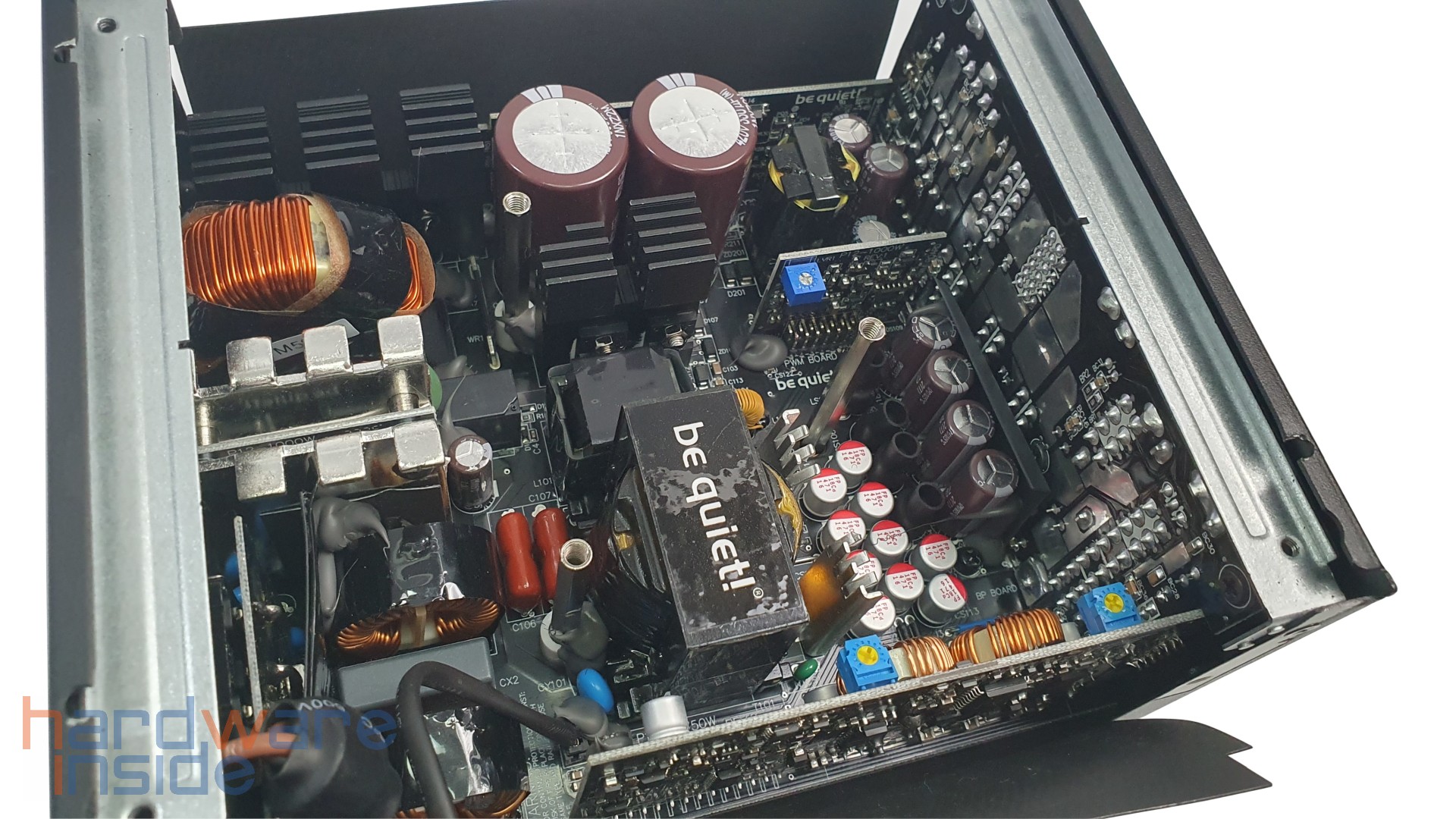 be_quiet_dark_power_13_innenleben_2.jpg