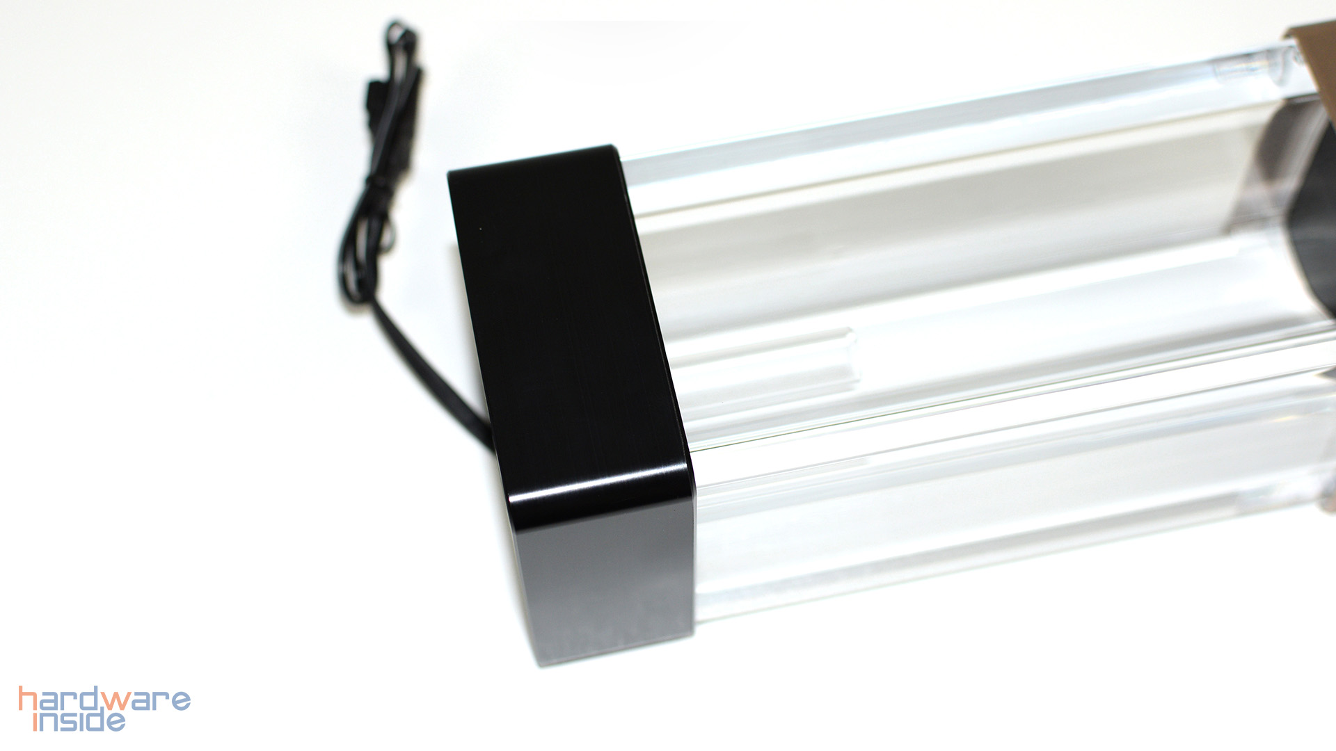 Bitspower Premium Cubiod Reservoir 150 (15).jpg