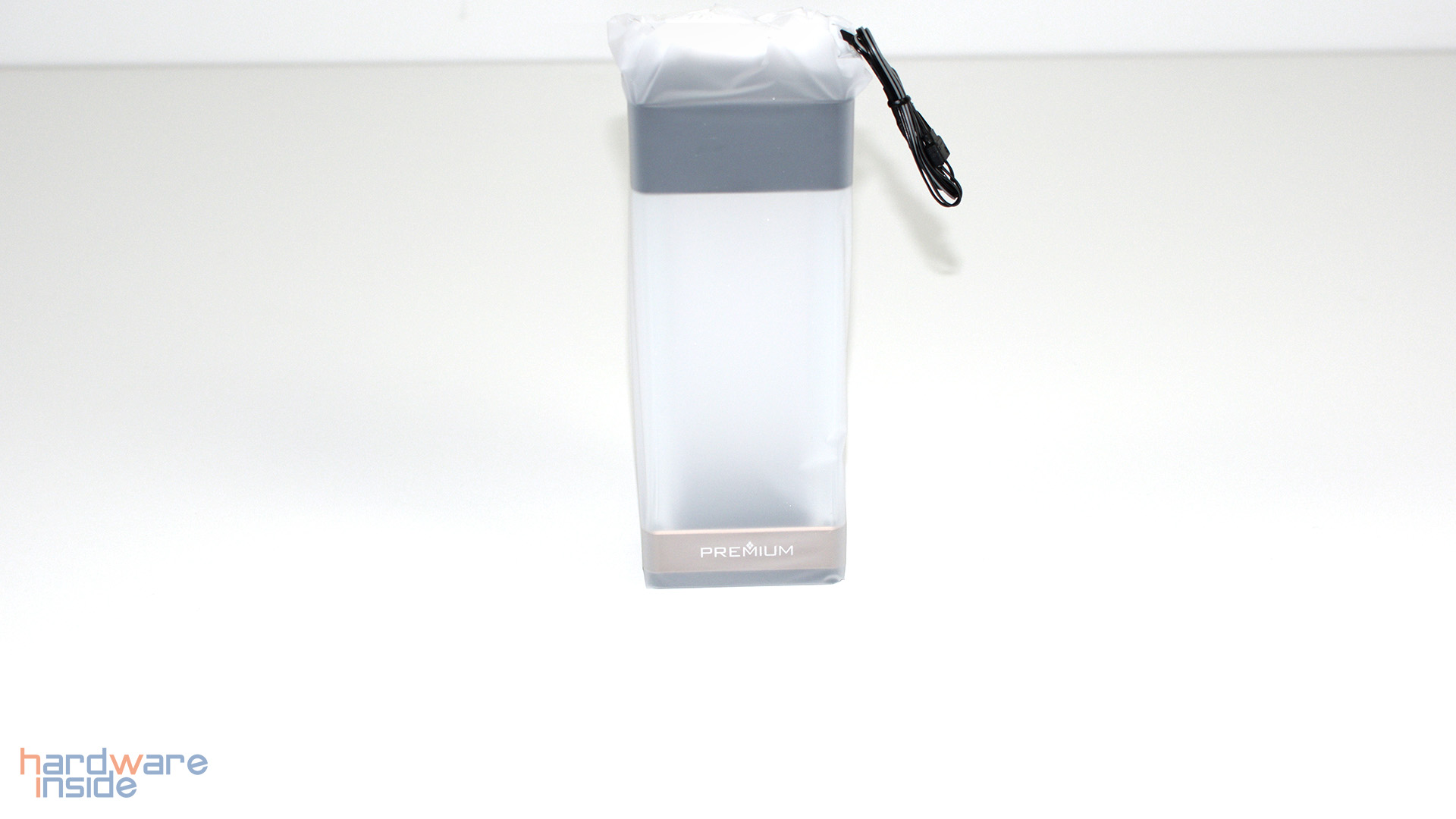 Bitspower Premium Cubiod Reservoir 150 (7).jpg