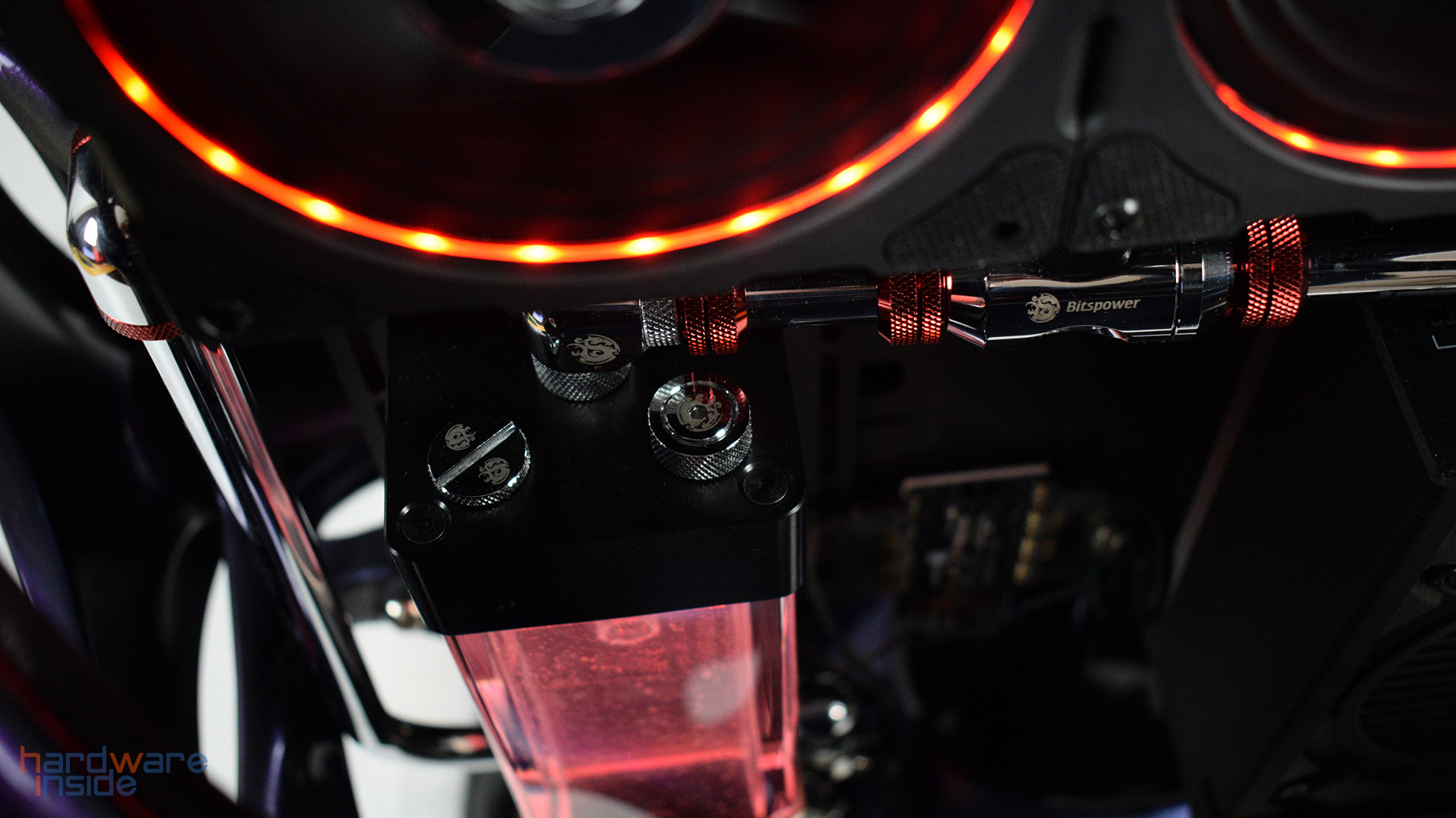 Bitspower Premium Cubiod Reservoir 150 _6357.jpg