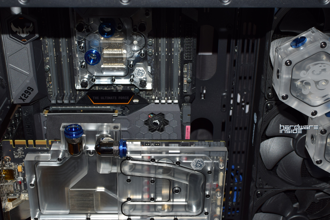 Bitspower Royal Blue Build010