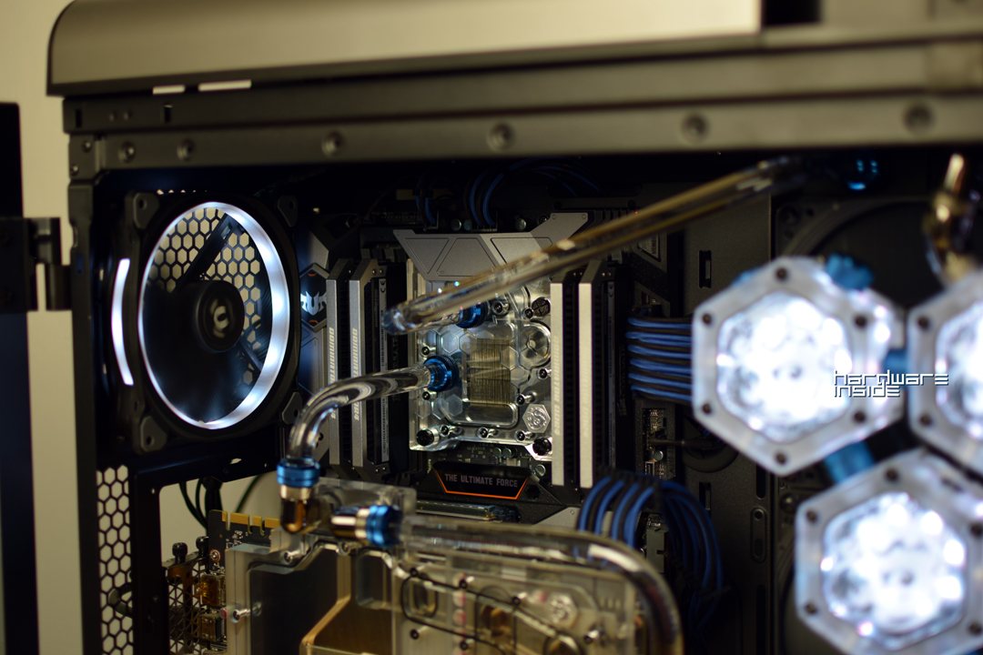 Bitspower Royal Blue Build034