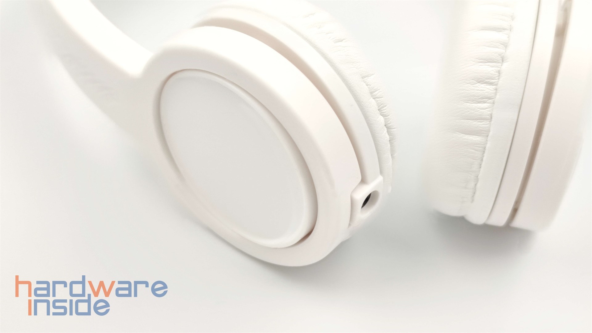 BuddyPhones Explore+ - 7.jpg