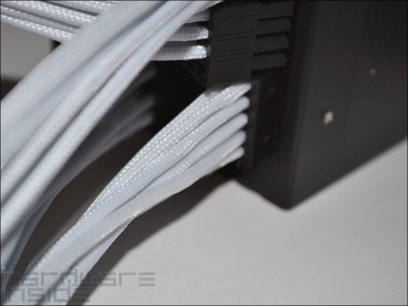 CableMod Caseking