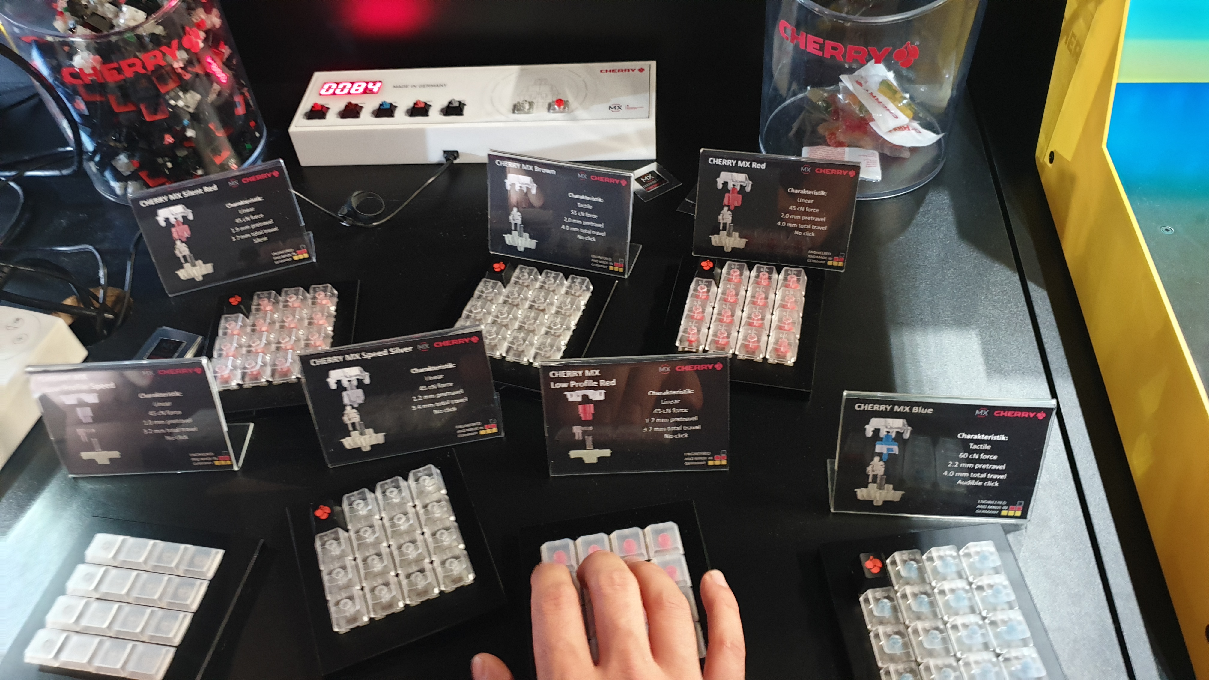 Cherry Switchtes.jpg