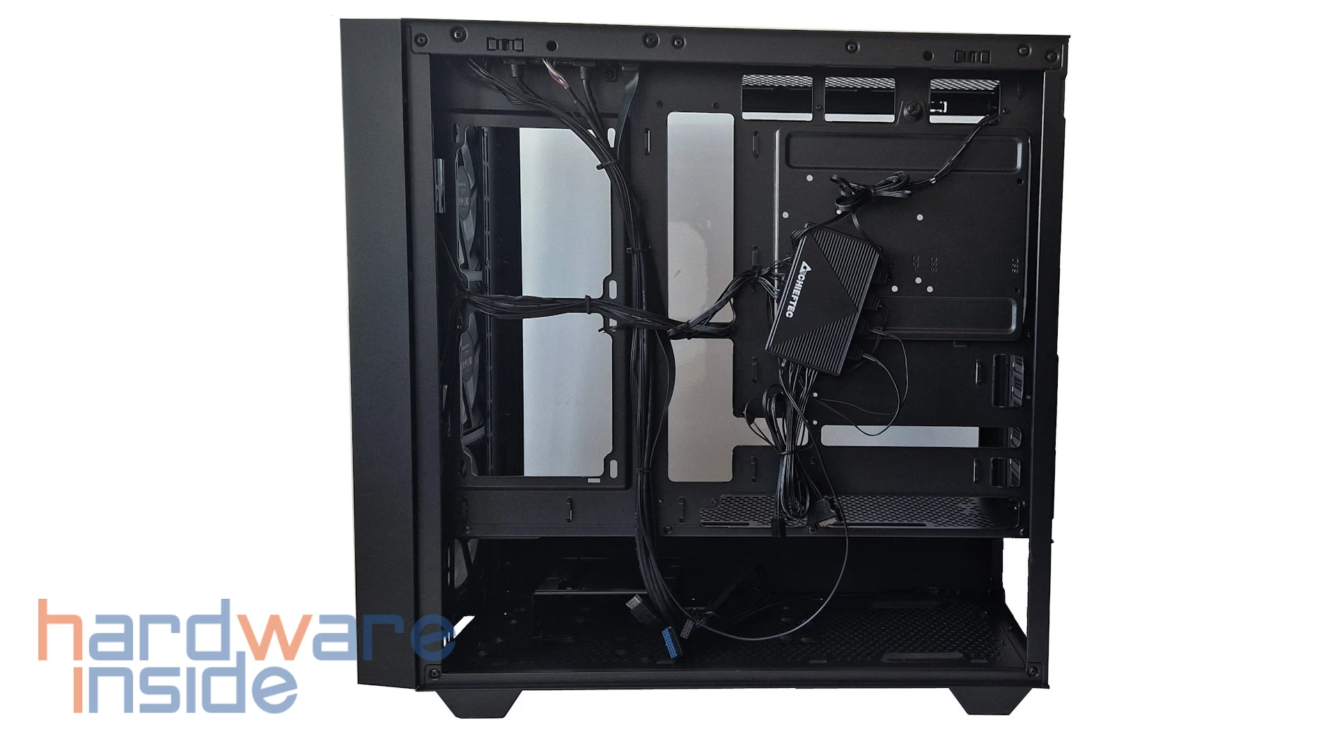 CHIEFTEC Hunter 3 - 020.webp