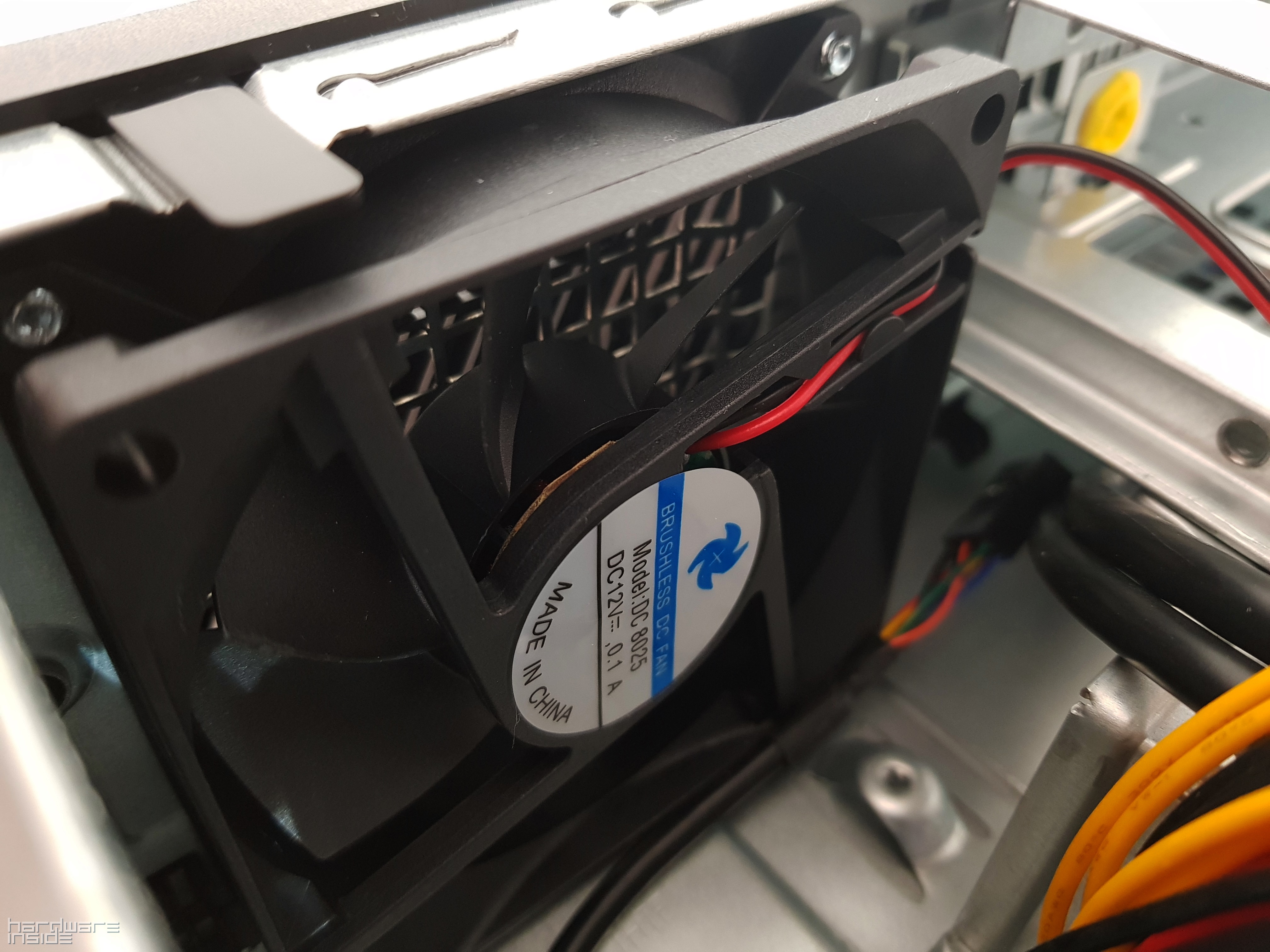 Chieftec UNI Serie - BU-12B - 18
