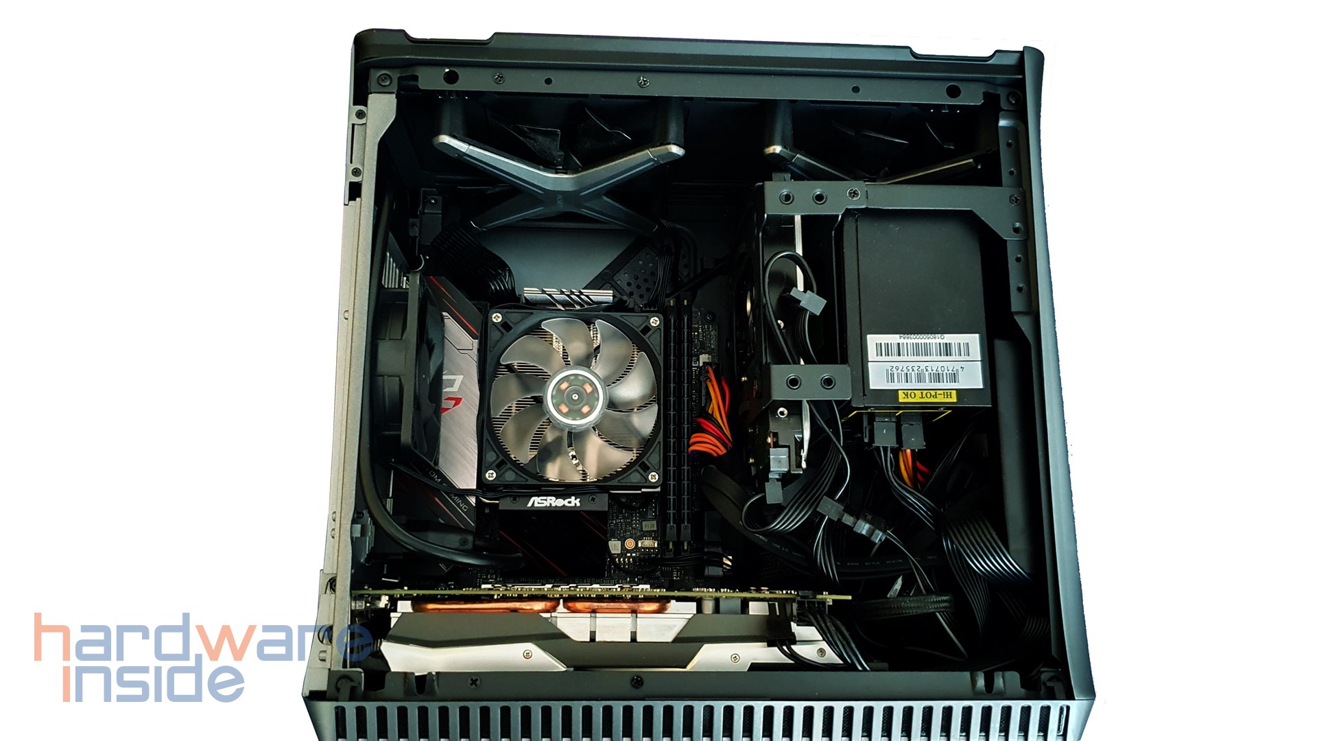 Cooler Master G200P - 11.jpg