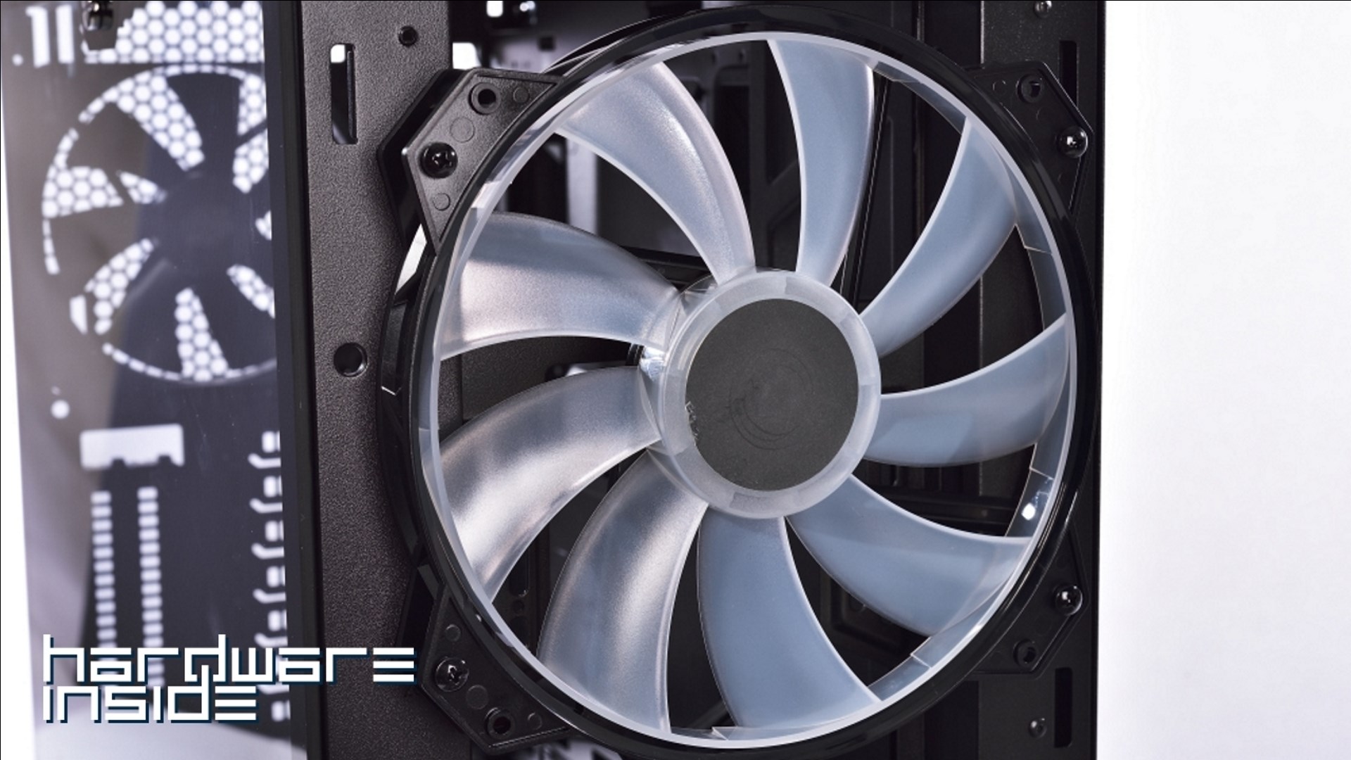 Cooler Master H500P Mesh Phantom Gaming Edition - 19