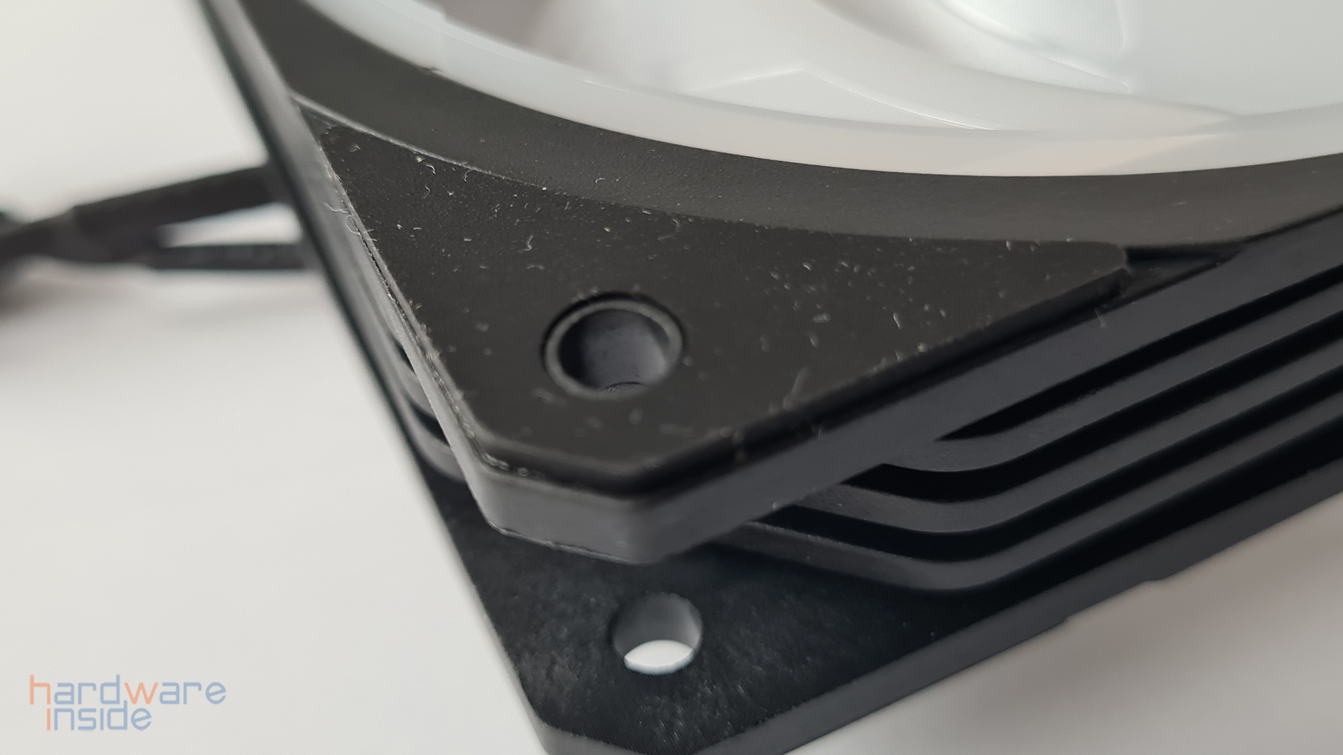 cooler master masterliquid pl360 flux_16.jpg