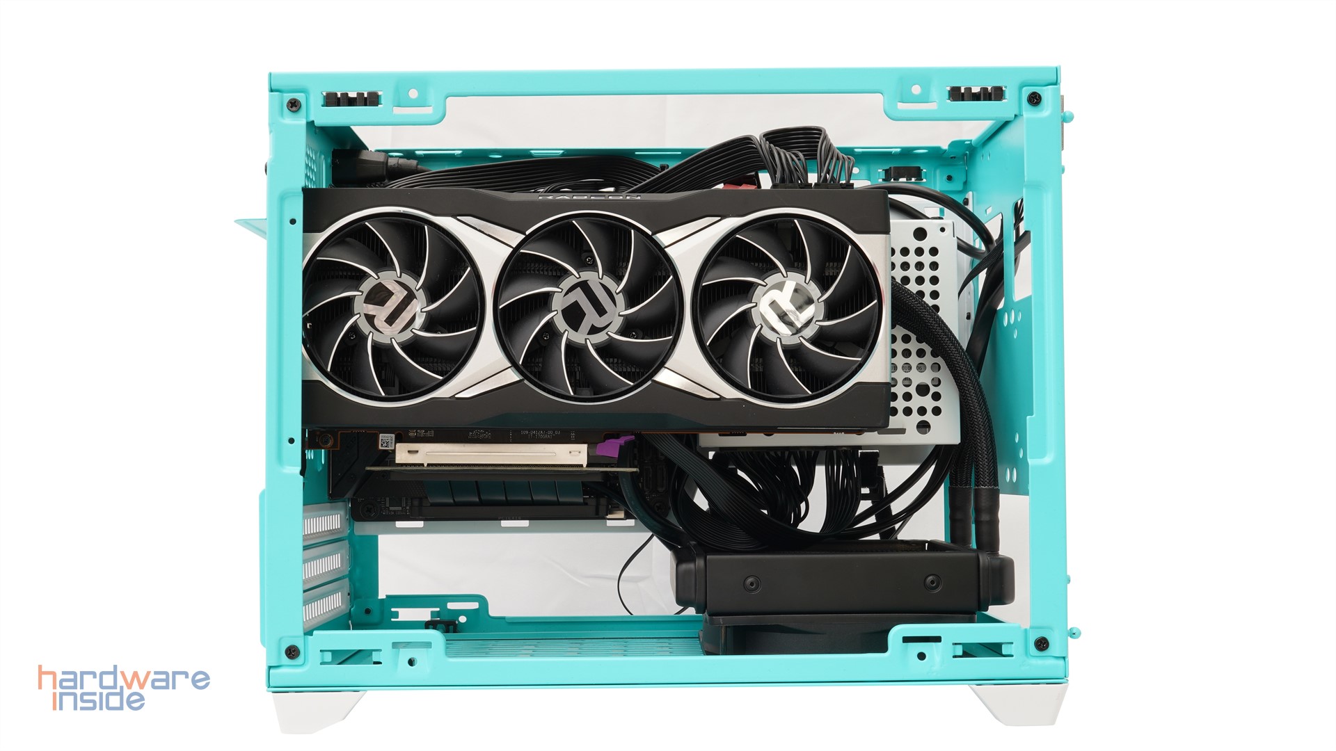 coolermaster-masterbox-nr200p-color-bauen-2.JPG