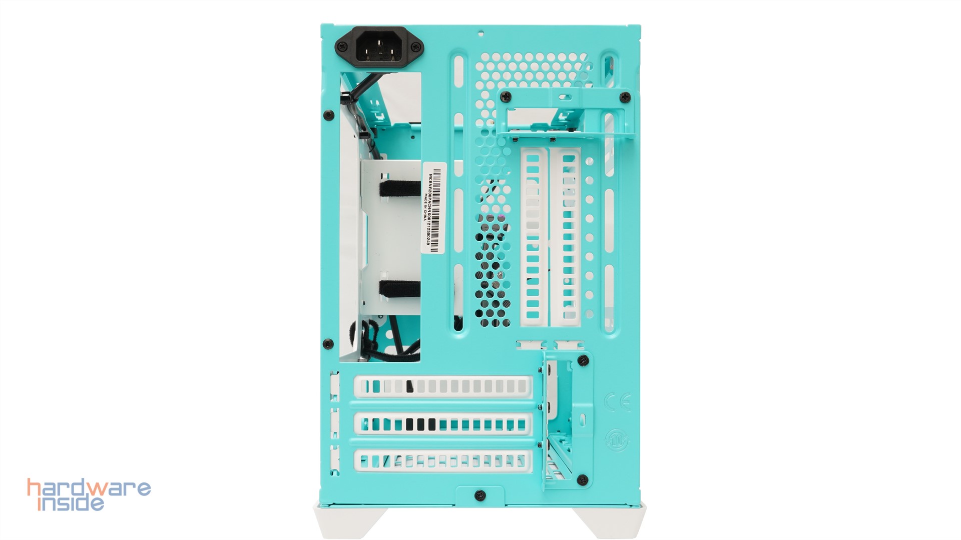 coolermaster-masterbox-nr200p-color-offen-hinten.JPG