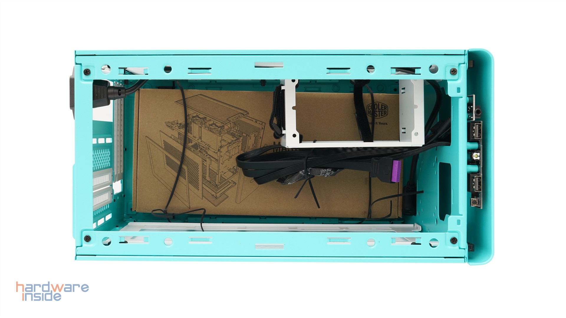 coolermaster-masterbox-nr200p-color-offen-oben.JPG