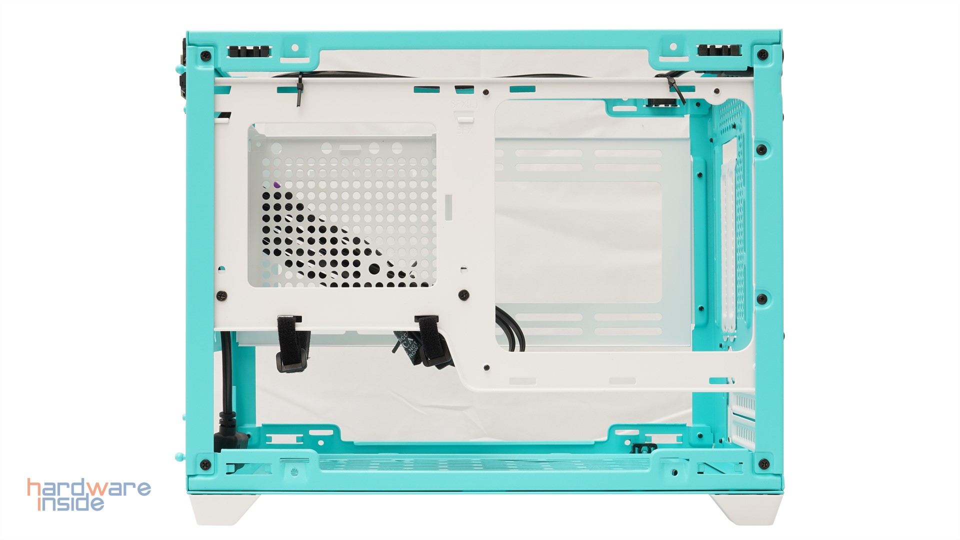 coolermaster-masterbox-nr200p-color-offen-rechts.JPG