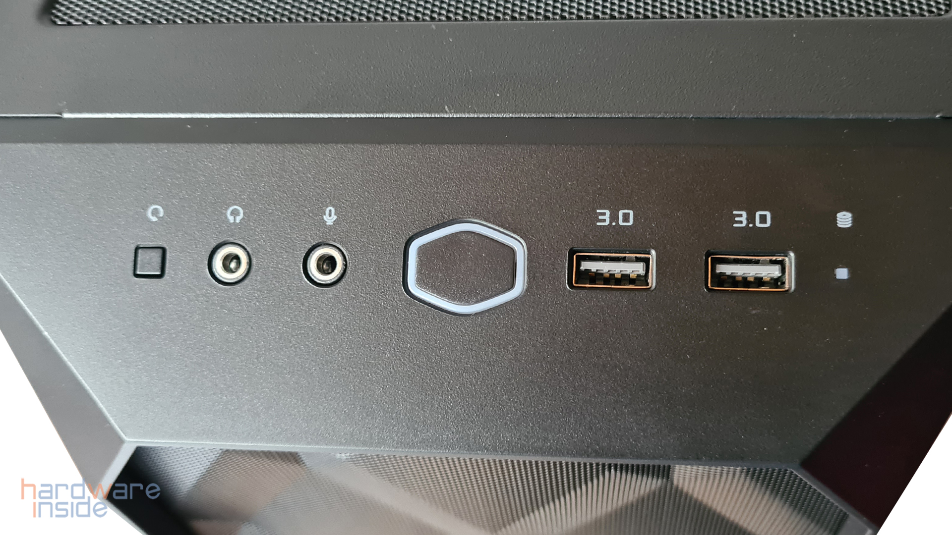 coolermaster td300 mesh_21.jpg