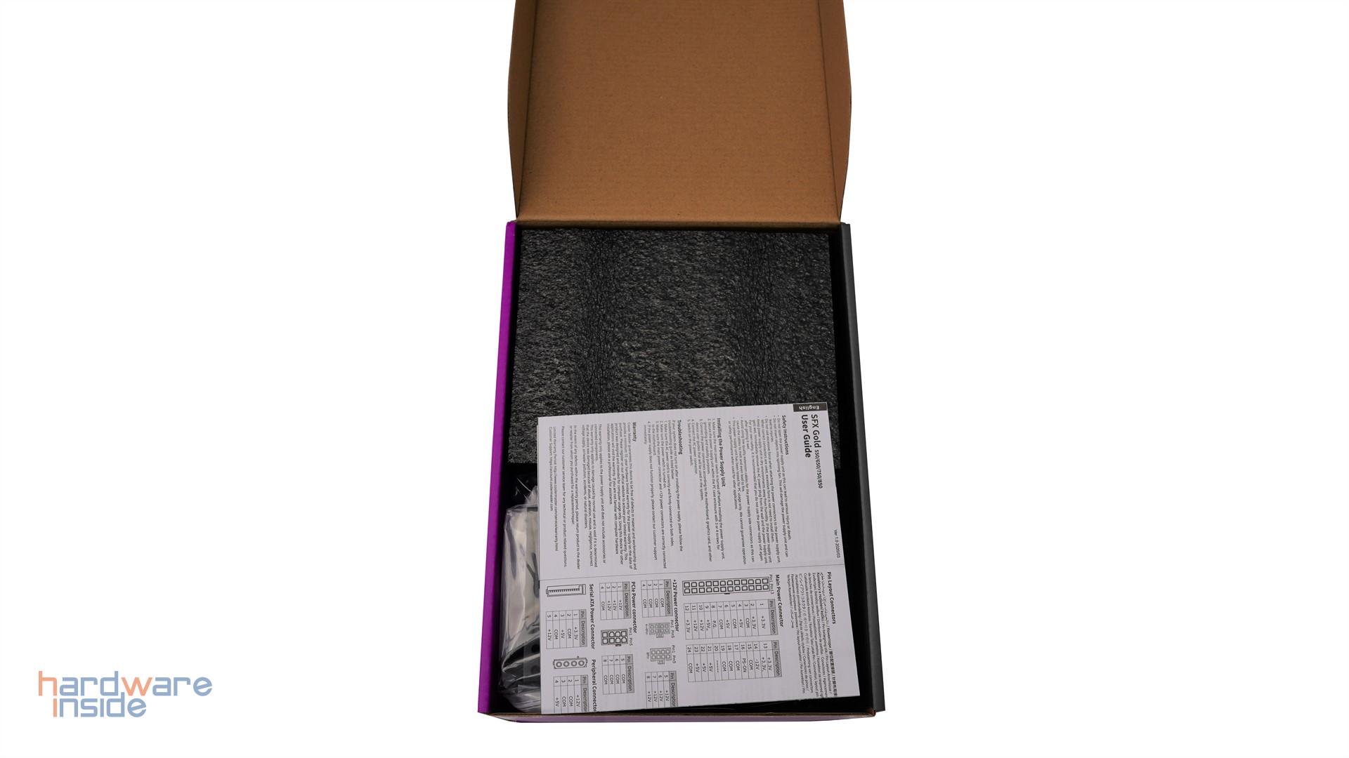 coolermaster-v650-sfx-gold-verpackung-innen.JPG