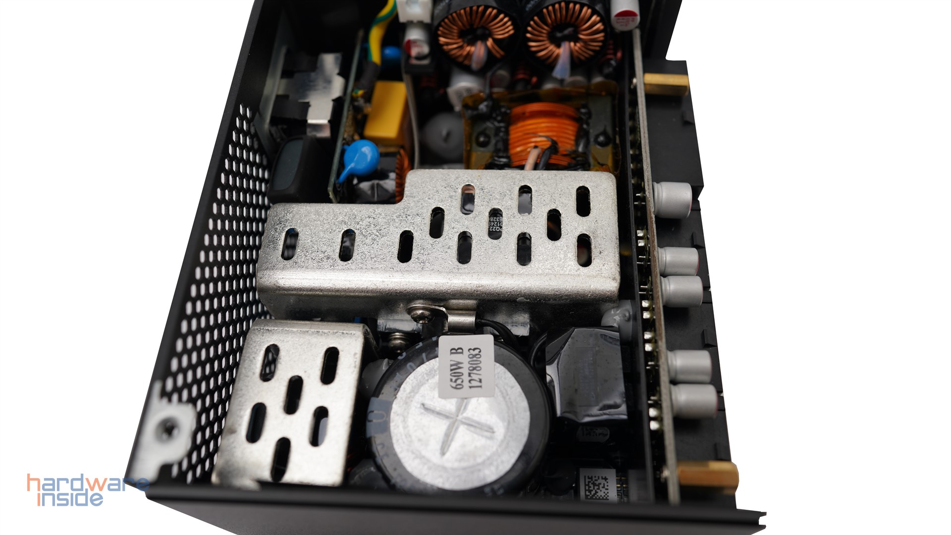 coolermaster-v650-sfx-gold-zerlegt-4.JPG