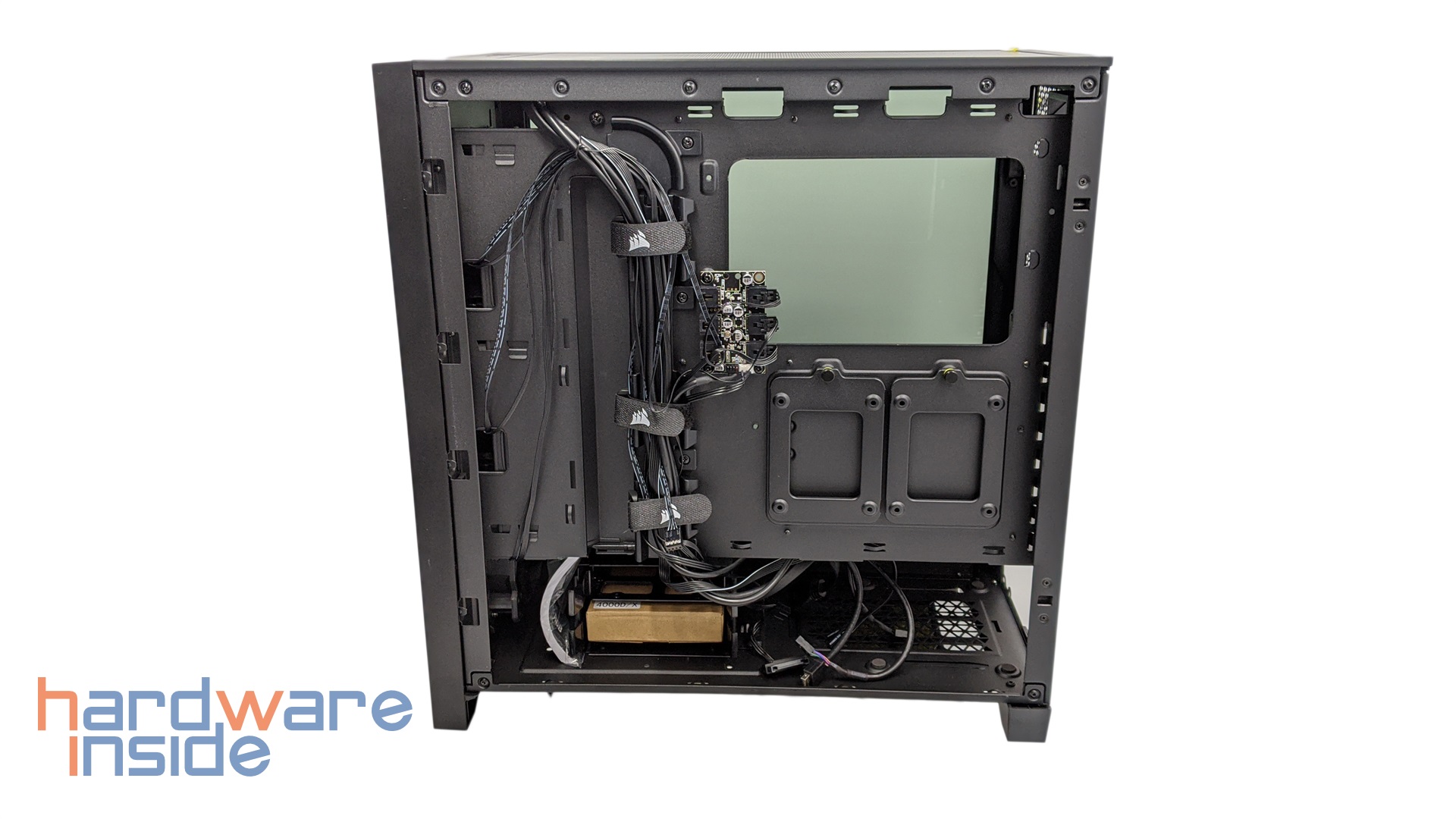 corsair-4000x-hinten-offen.jpg