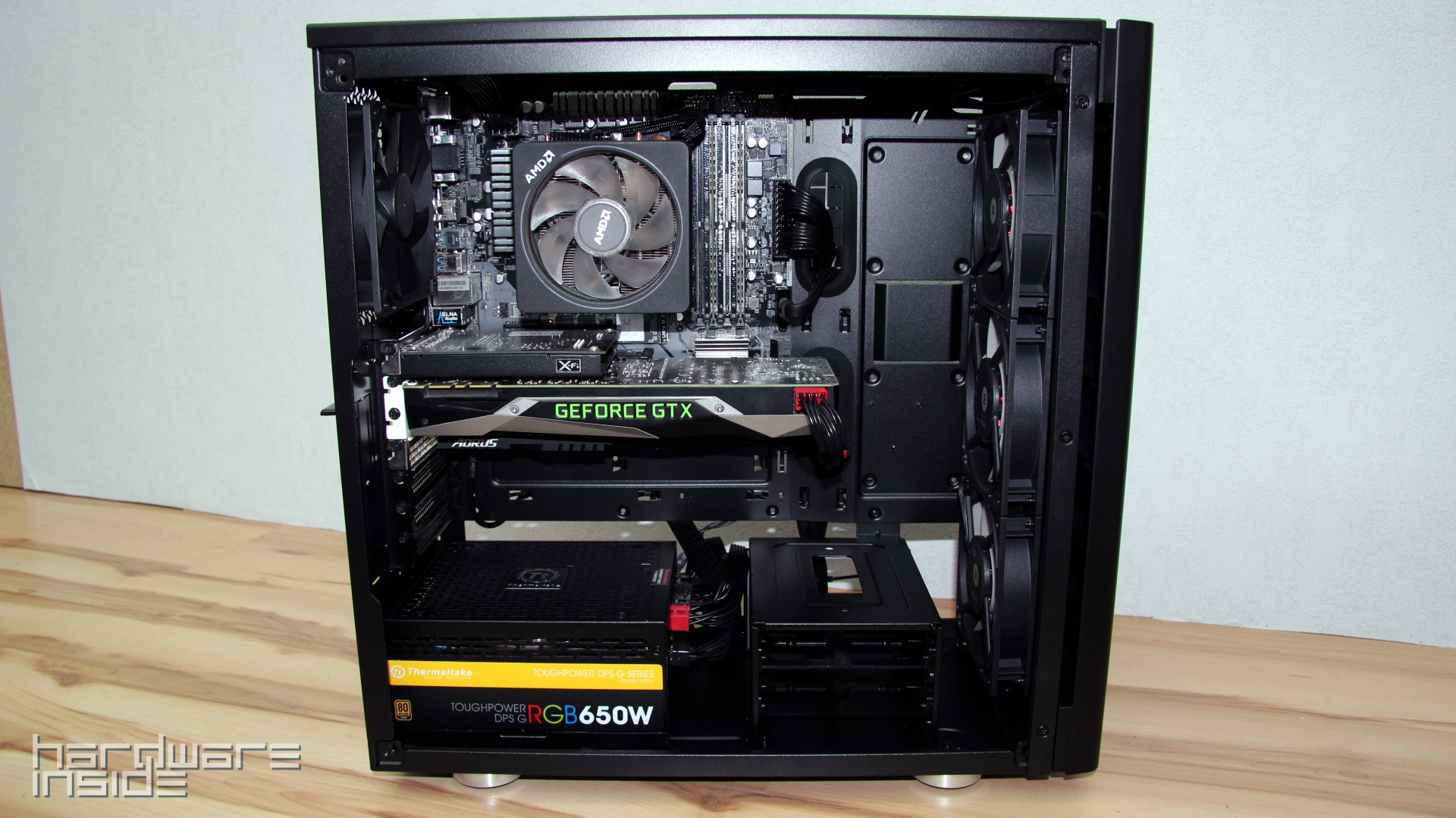 Corsair Carbide 275Q - 23