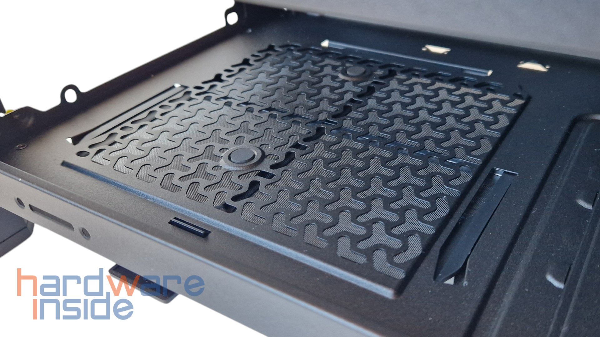 corsair frame 4000d rs argb_45.jpg