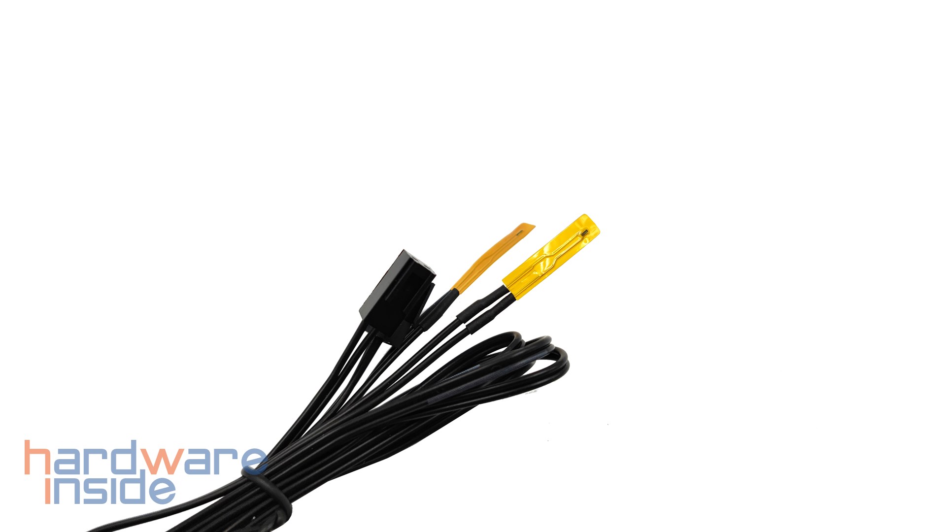 CORSAIR - iCUE COMMANDER CORE XT - 4.jpg