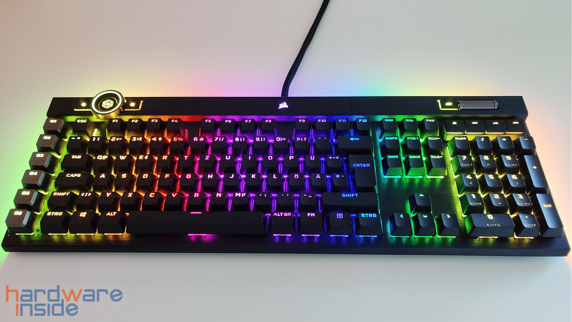 corsair-k100-rgb-06.jpg