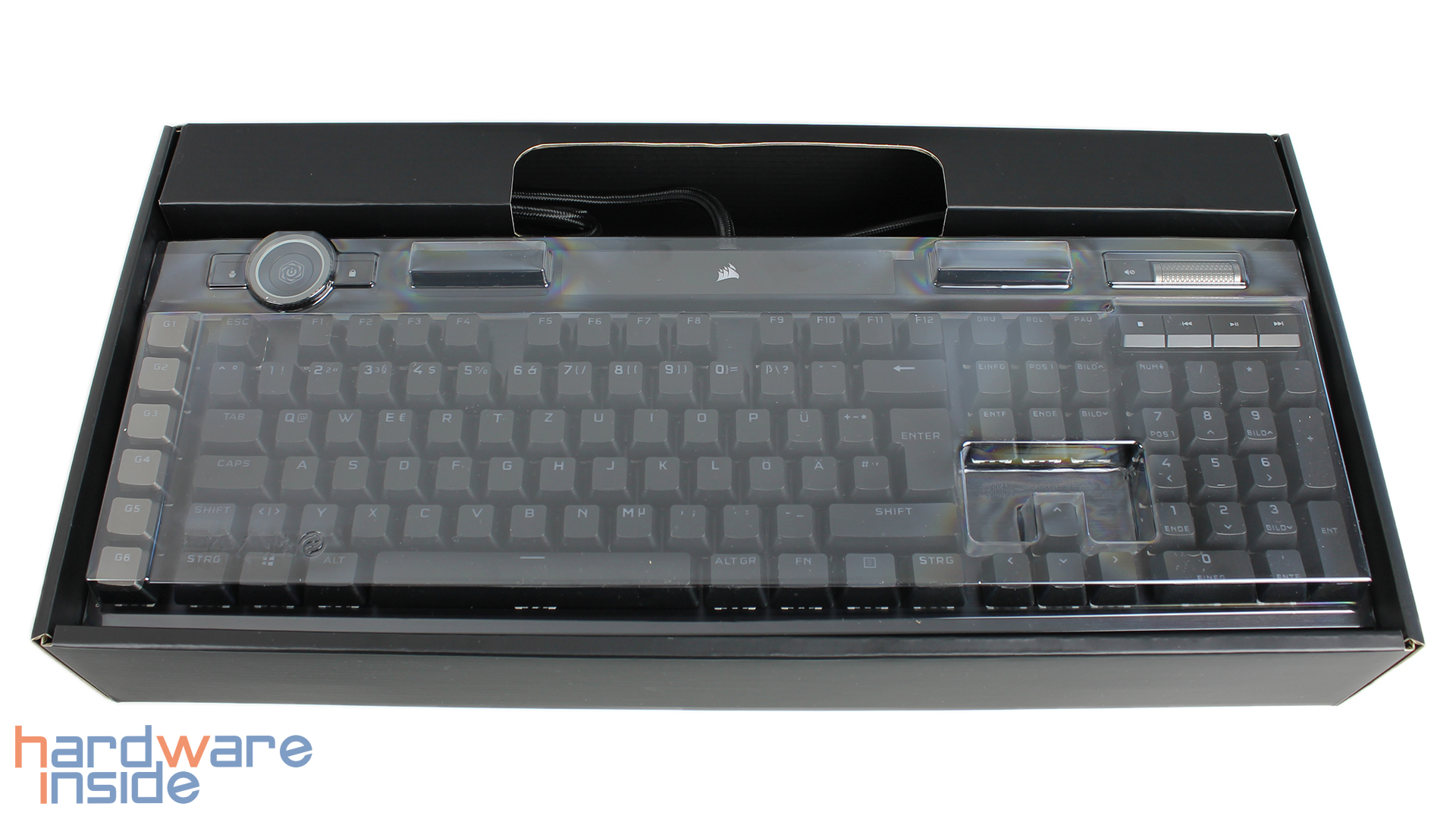 corsair-k100-rgb-inhalt01.jpg