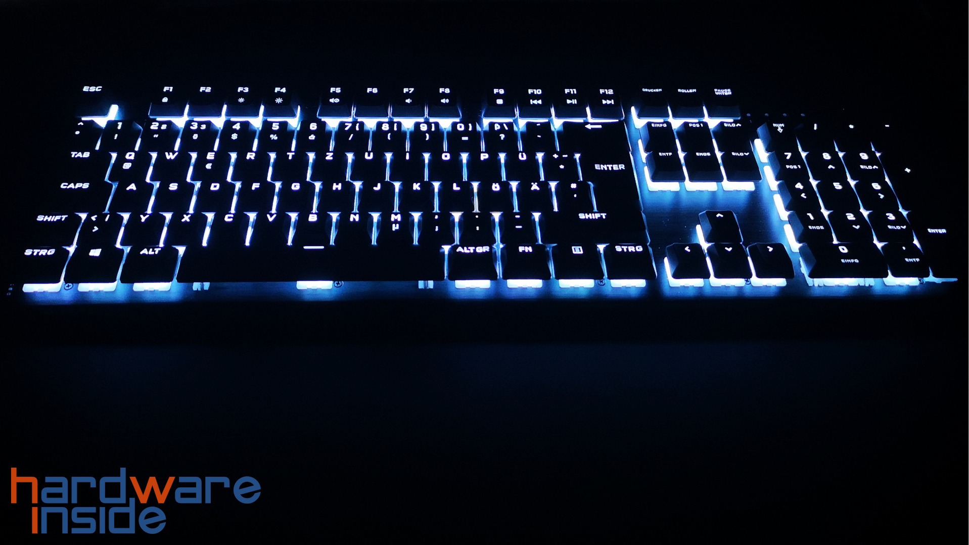 Corsair K60 RGB PRO_14.jpg