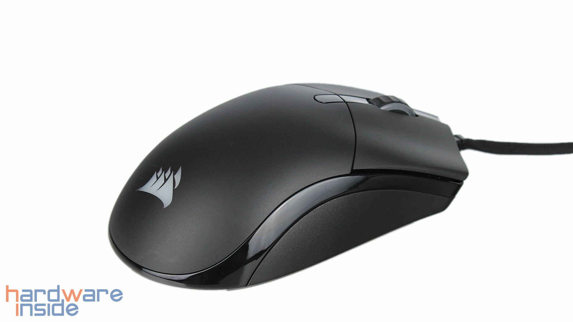 corsair-sabre-rgb-pro-02.jpg