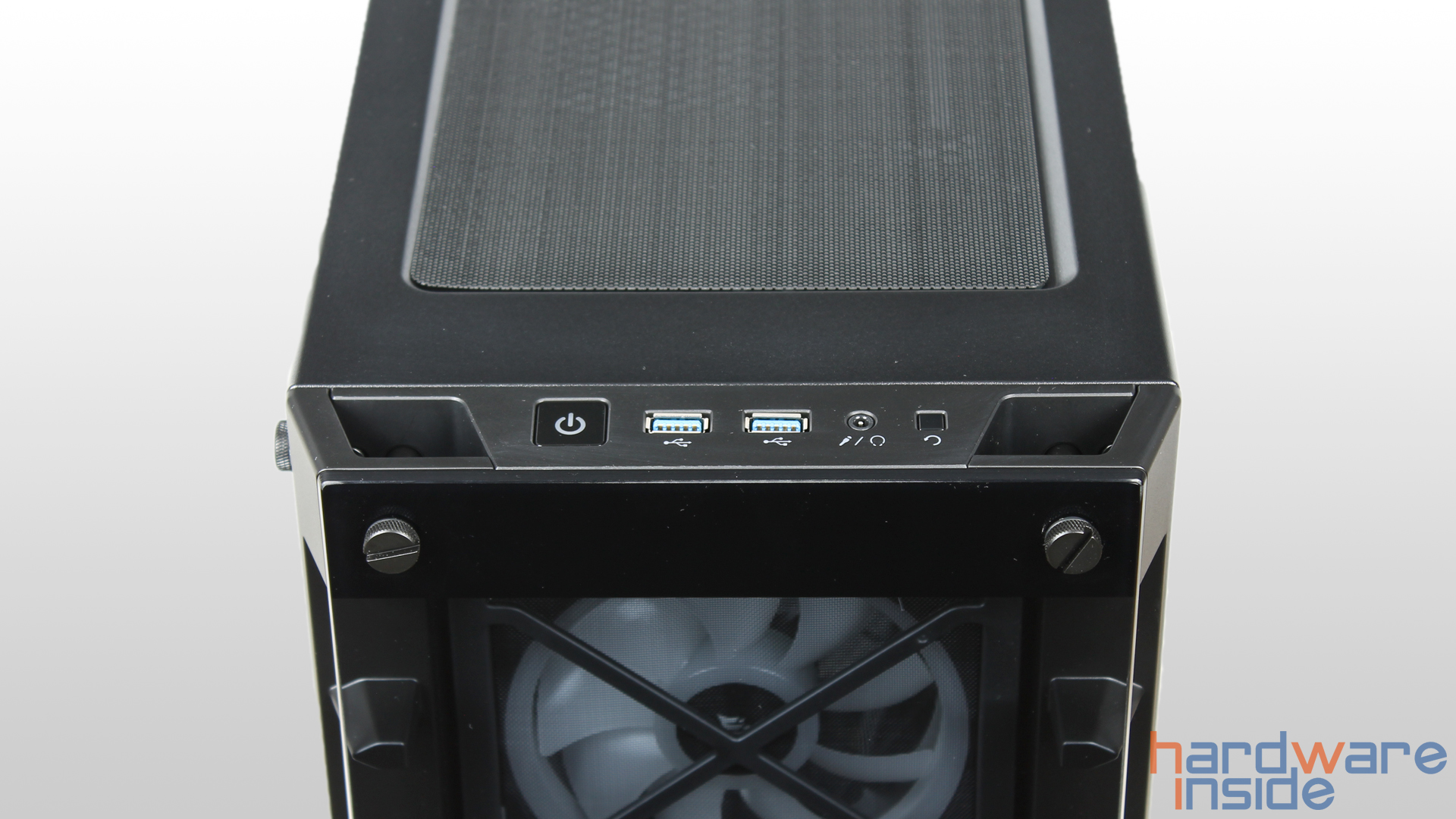 Corsair_iCUE_465X_RGB_09.jpg
