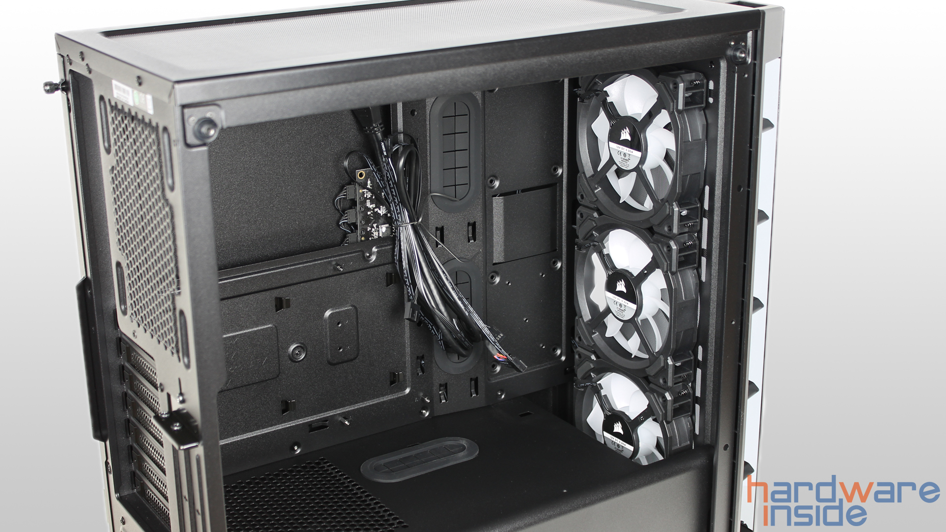 Corsair_iCUE_465X_RGB_13.jpg