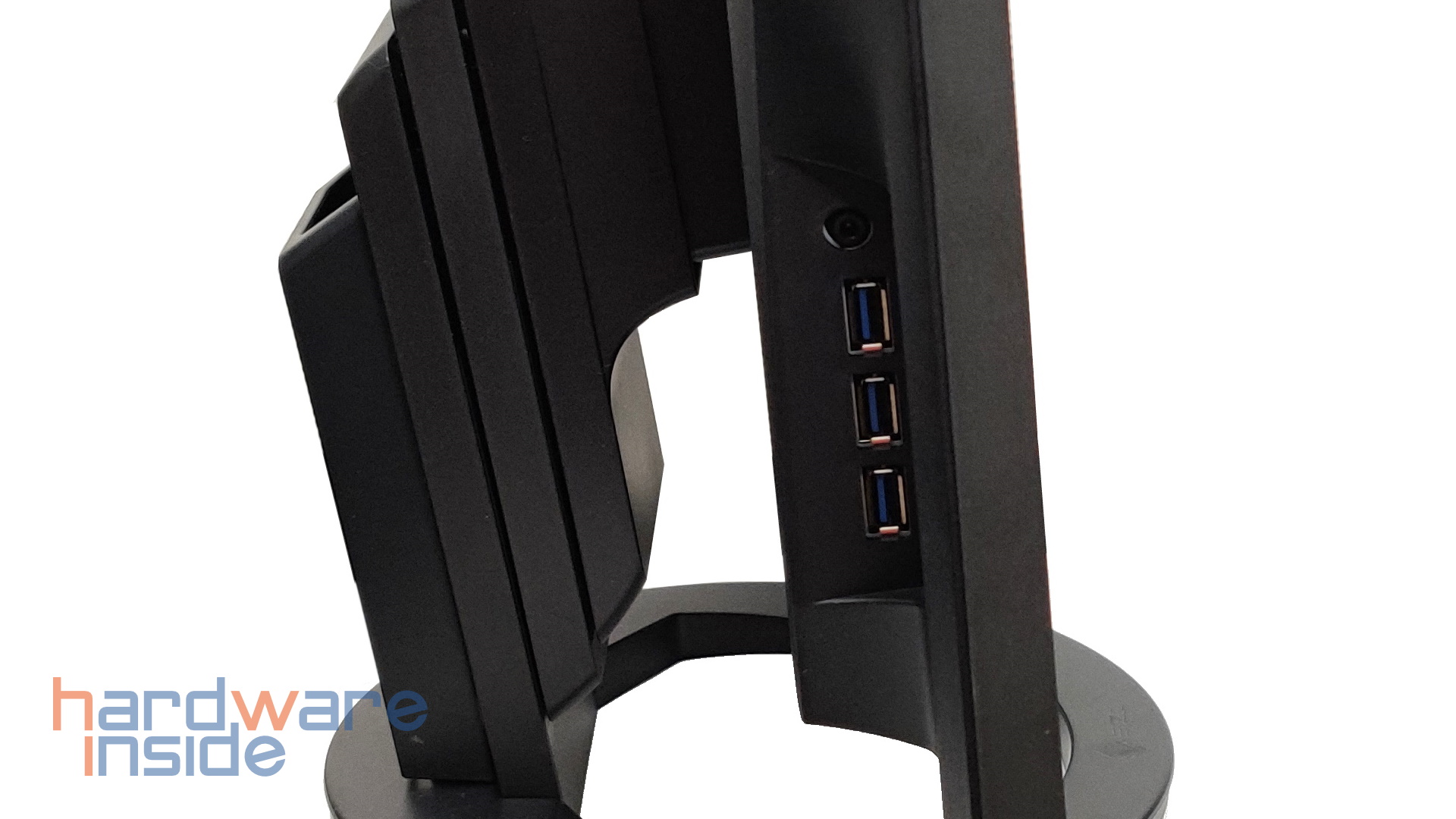 EIZO FlexScan EV2781 - Downstream ports.jpg