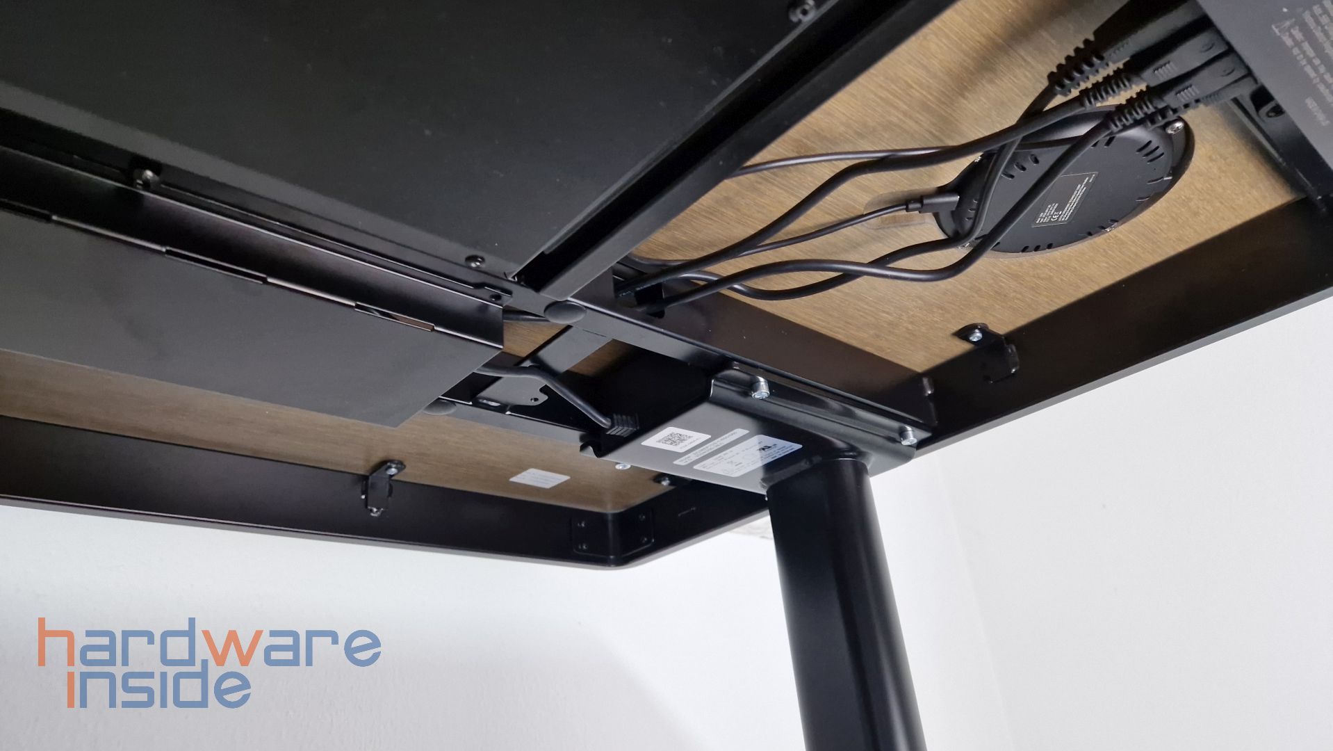 flexispot-q8-unterseite-details.jpg