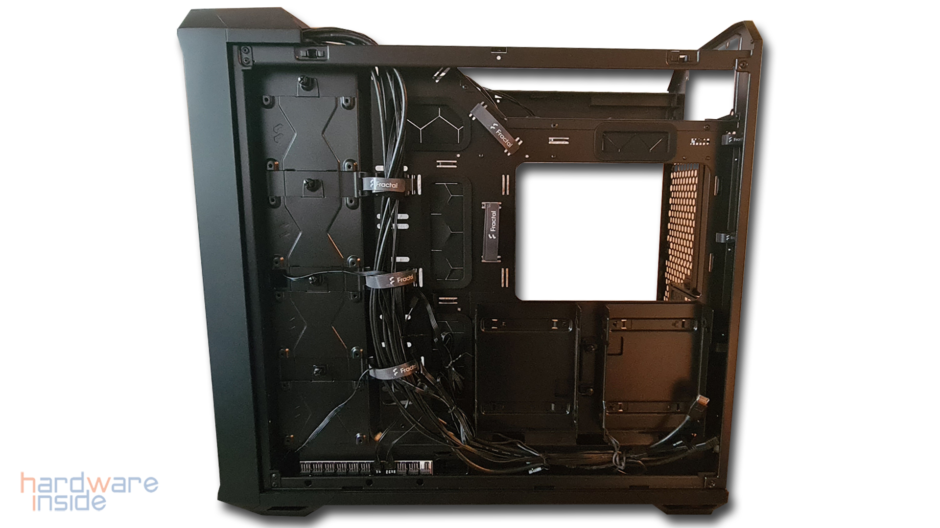 fractal design torrent_18.jpg