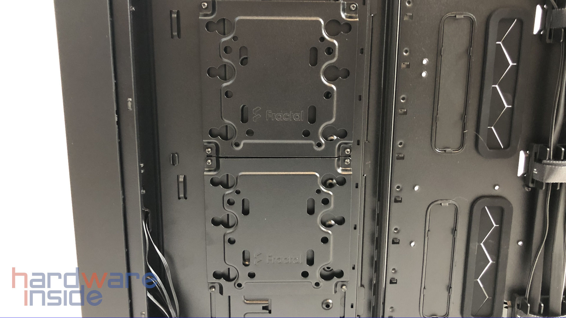 Fractal Meshify 2 XL - 12
