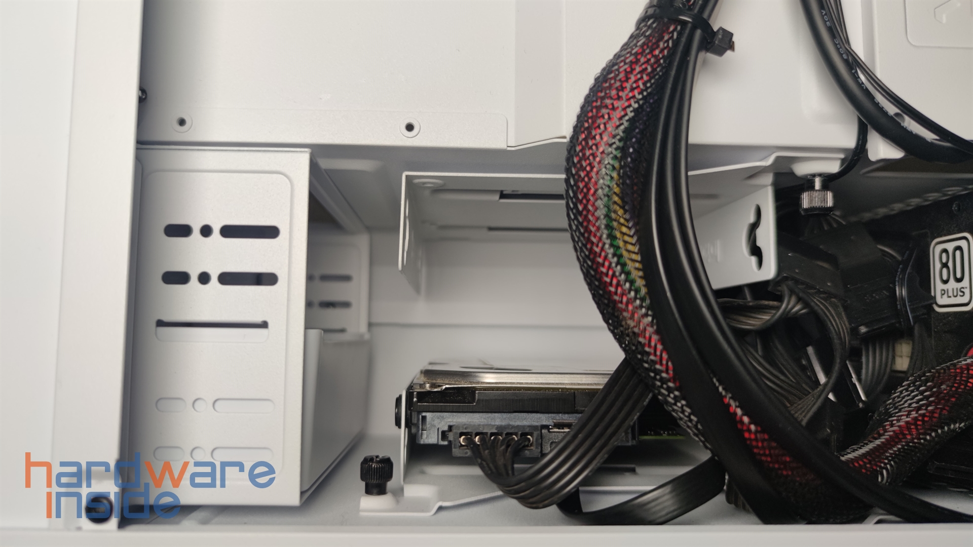 fractal-pop-mini-air-hdd-eingebaut.jpg