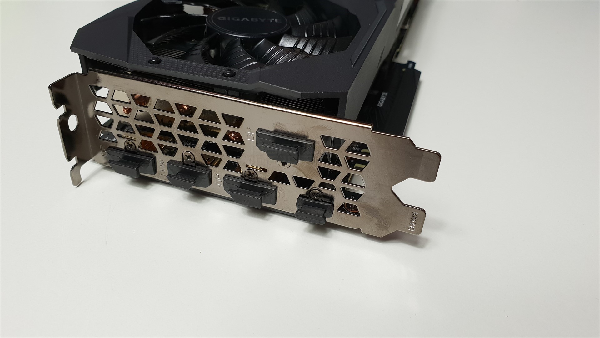 GIGABYTE RTX 2080 GAMING OC 8G (7)