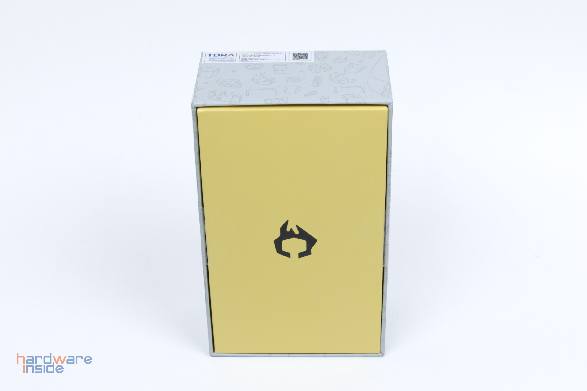 Glorious-Model-O-Pro-Wireless-Golden-Panda-2.jpg